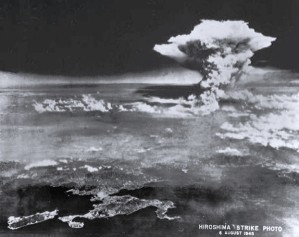 Bombe-atomique-Hiroshima